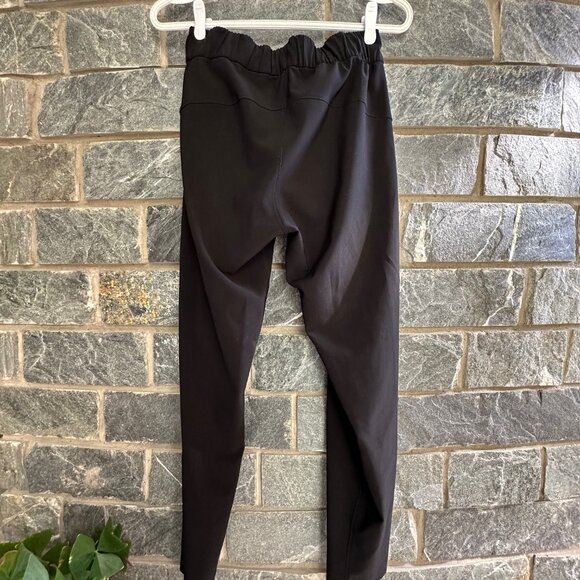 Lululemon On the Fly Pant - Picture 5 of 5